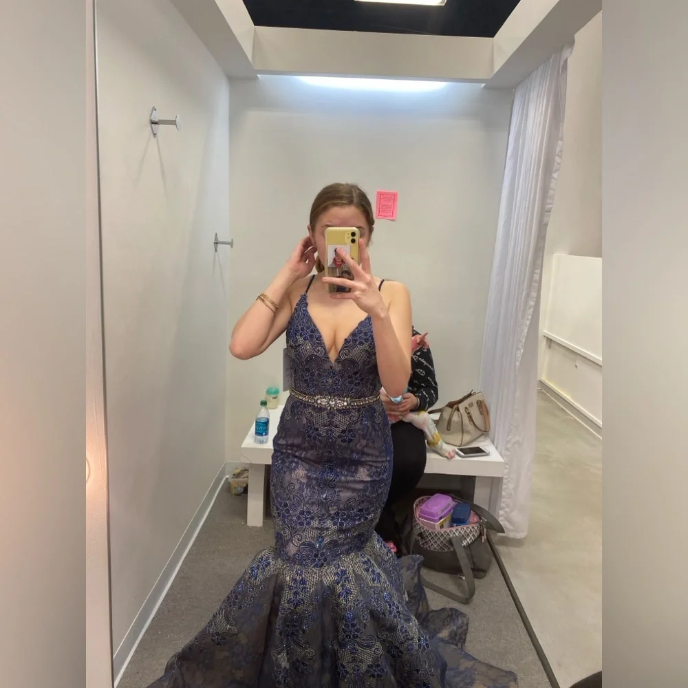 Prom Dress - Picture 2 of 6
